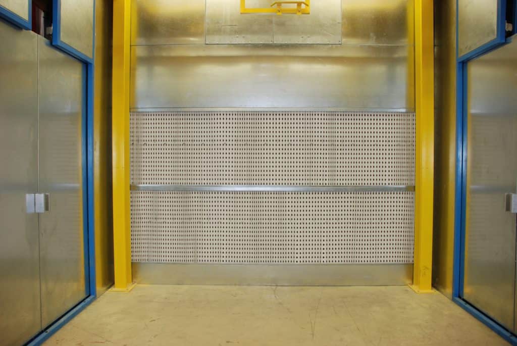 dry filter spray booth